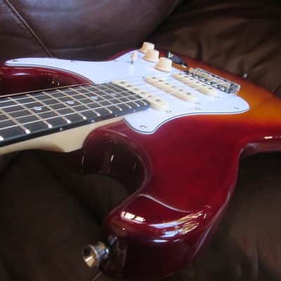 Amati H-Series Double Cutaway Electric Guitar 10STHG - Cherry Sunburst w/ Amati Gig Bag image 2