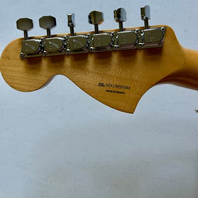 Fender Vintera '70s Stratocaster with Maple Fretboard 2019 - 2021 - Mocha image 7