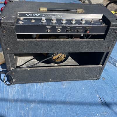 Vox V-2 Pacemaker 17-Watt 1x10" Guitar Combo 1965 - 1970 - Black image 2