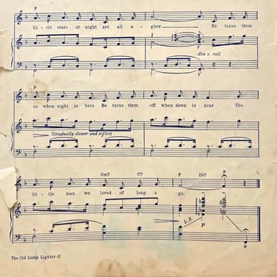 (USED/VINTAGE Sheet Music) The Old Lamp-Lighter - Sammy Kaye - Piano/Vocal/Chord Names image 3