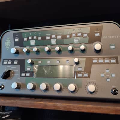 Kemper Profiler PowerHead w. Kemper footswitch, Kemper Kabinet and