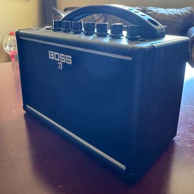 Boss KTN-MINI Katana Mini 7-Watt 1x4" Modeling Guitar Combo 2017 - Present - Black image 2