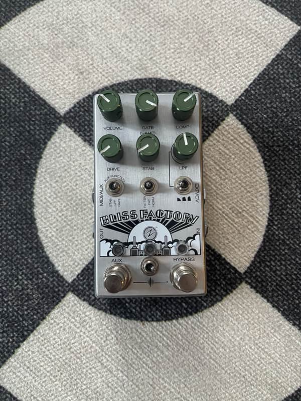 Chase Bliss Audio Zvex Bliss Factory ファズ Guitar Pedal X - GPX Blog - Chase Bliss Audio Collaborates with