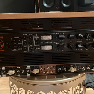 Kush Audio Clariphonic Dual-Channel Parallel Equalizer image 6