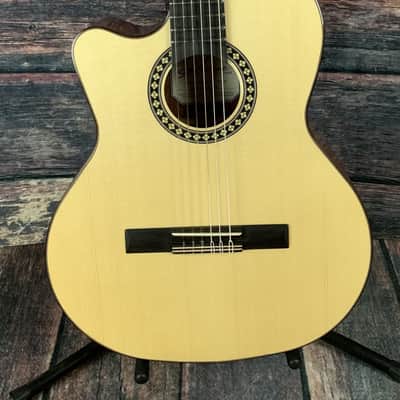 Used Kremona Left Handed Fandango FG630CW Crossover Classical Guitar with Case image 2