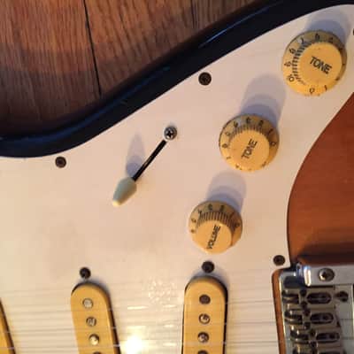 Cort Stratocaster 80's Sunburst Road Worn Relic W Accutune Tremolo MIK image 9