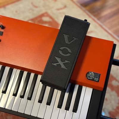 VOX Continental 61 Organ w/ Stand image 9