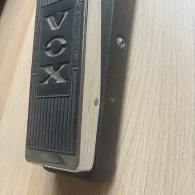 Vox V847A Wah with 9V Jack 2007 - Present - Black / Chrome image 2