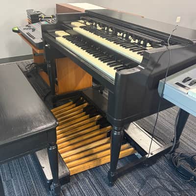 Hammond B3 Organ w/ 122 Leslie Speaker, 25-Note Pedalboard & Bench! image 6