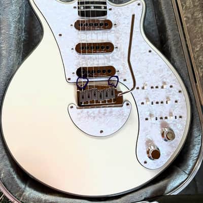 BMG Brian May Limited Edition Red Special in White 2000s w/case image 19