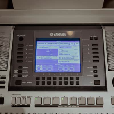Yamaha PSR-S700 Keyboard Arranger Workstation w/Bag image 5