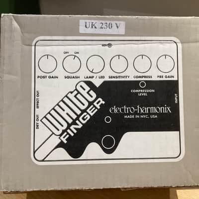 Electro-Harmonix White Finger Analog Optical Compressor 2012 - 2023 - White / Black image 3