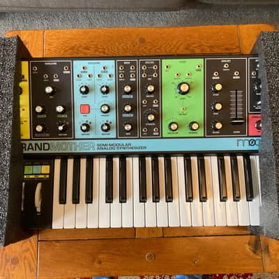 Moog Grandmother 32-Key Semi-Modular Analog Synthesizer 2018 - Present - Black / Multi-Colored Panel image 7