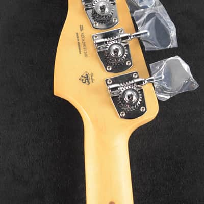 Mint Fender 75th Anniversary Player II Precision Bass Candy Apple Red Maple Fingerboard image 6