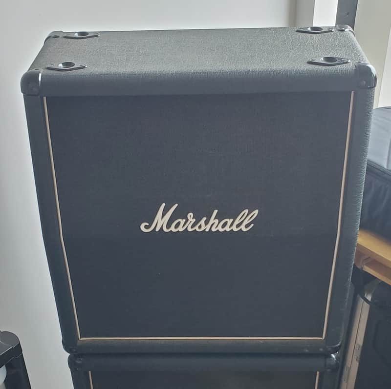 Marshall 1965A Lead 140-Watt 4x10" Angled Guitar Speaker Cabinet