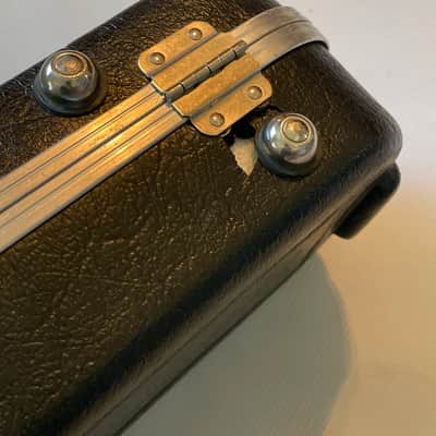 1990's Fender Red Label Molded Hardshell Stratocaster Telecaster Guitar Case No Key (Damaged Feet) image 12