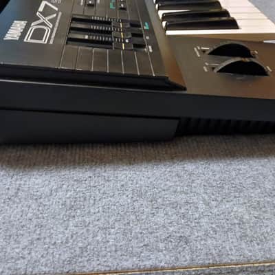 🎹 Yamaha DX7s | Ryuichi Sakamoto Patches & Factory Patches / Blue LED Display / Battery Holder / Serviced with Soft Case image 6