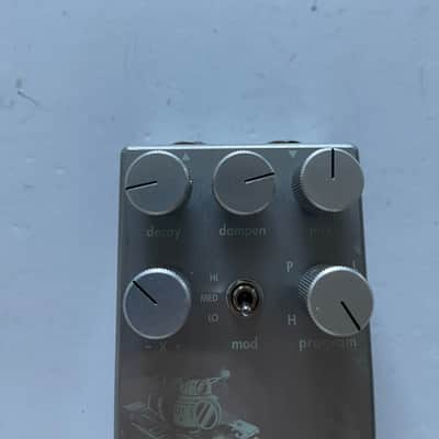 Walrus Audio Fathom Multi Function Reverb Platinum Edition Guitar Effect Pedal image 3