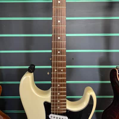 Squier Contemporary Stratocaster Special HT Pearl White 2021 Electric Guitar image 8