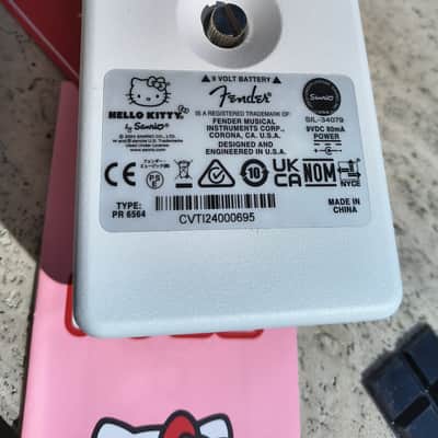 Fender Hello Kitty Fuzz - White Limited Edition image 6