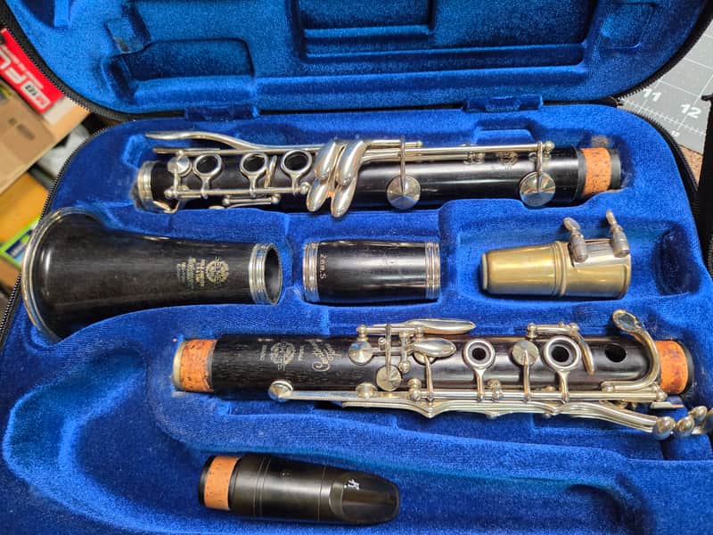 Selmer CenterTone Clarinet Q series nice shape sounds great image 1