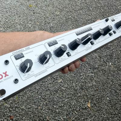 dbx 266xs Dual-Channel Compressor / Gate 2010s - Silver image 4