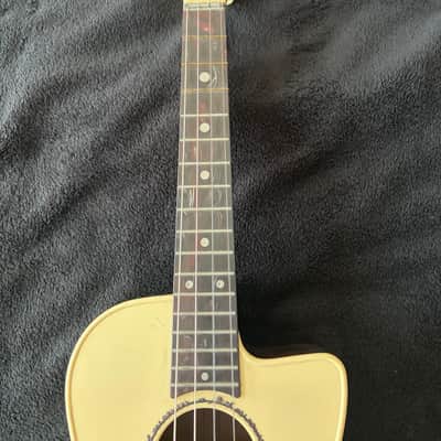 Rare Mario Maccaferri Cutaway Baritone Islander Plastic (Dow Styron) Ukulele - Please Read Entire Listing image 3