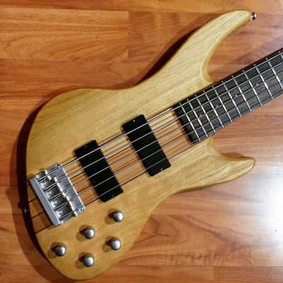 Dearmond Pilot Dlx V 5 String Bass Guitar image 2