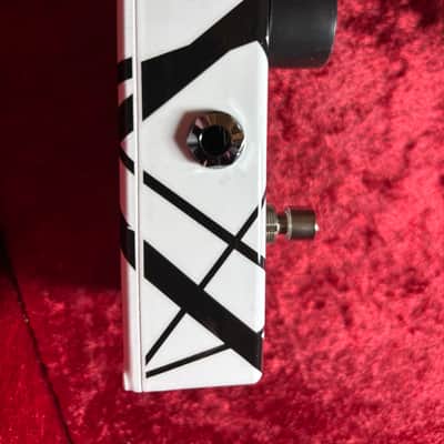 MXR EVH90SE Phase 90 35th Anniversary 2010s - Black/White image 10