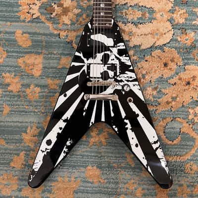Epiphone Robb Flynn Signature "Love / Death" Baritone Flying V 2011 - Ebony with Love / Death Graphic image 10
