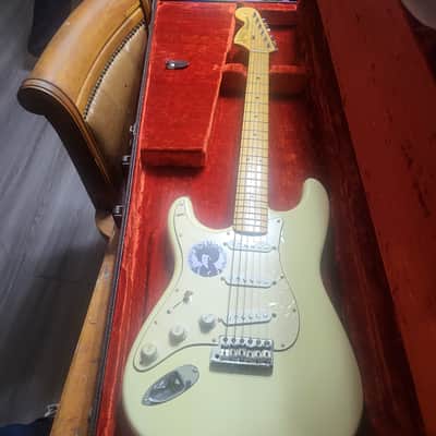 Fender Jimi Hendrix Artist Series Tribute Stratocaster 1997 - 1998 - Olympic White image 7