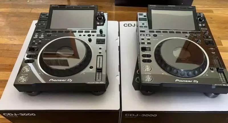 Pioneer CDJ-3000 DJ Multi-Player 2023 - Present - Black image 1