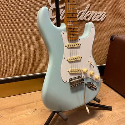 Fender Vintera '50s Stratocaster - Sonic Blue image 2