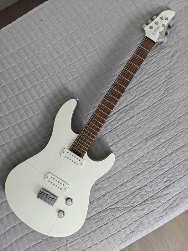 2005 Yamaha RGX A2 (Taiwan) - White/Aircraft Gray image 1