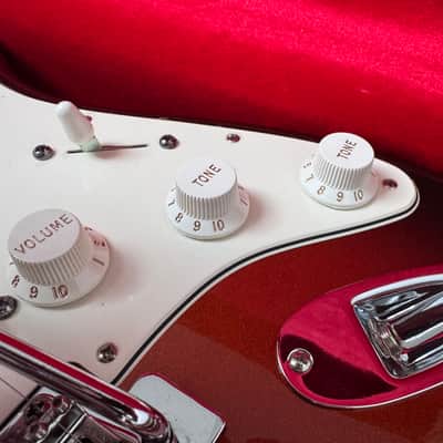 Fender FSR Special Edition Standard Stratocaster with Maple Fretboard 2011 - Copper Metallic Burst image 10