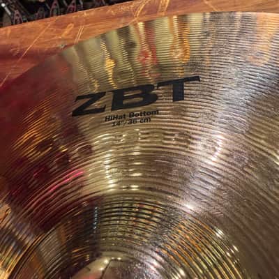 Zildjian 14" ZBT Hi-Hat Cymbals (Pair) - Traditional image 5