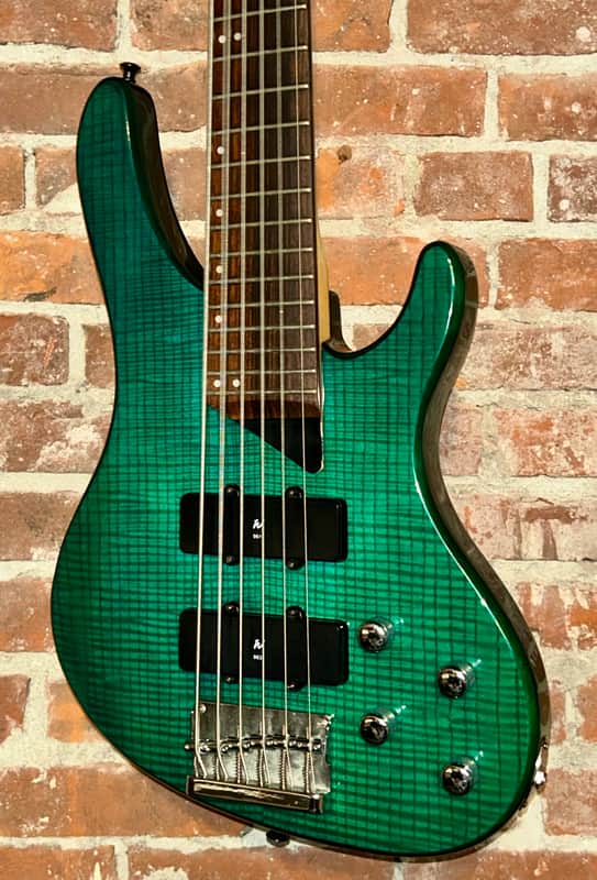 Excellent Washburn XB-600 Emerald Green 6 String Electric Bass image 1
