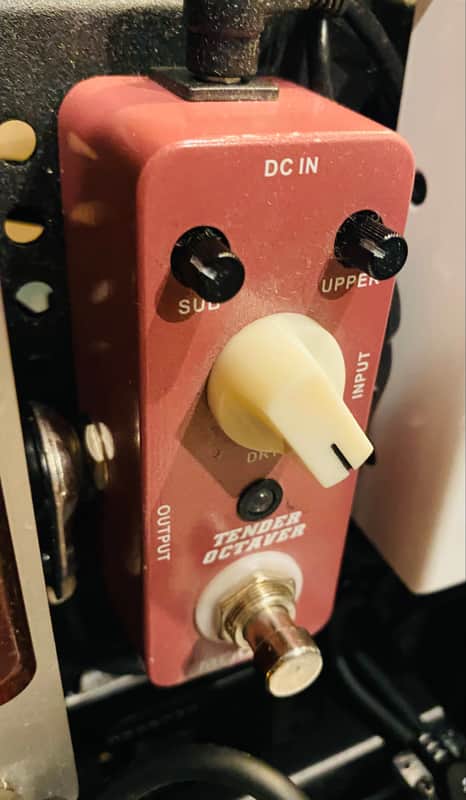 Mooer Tender Octaver