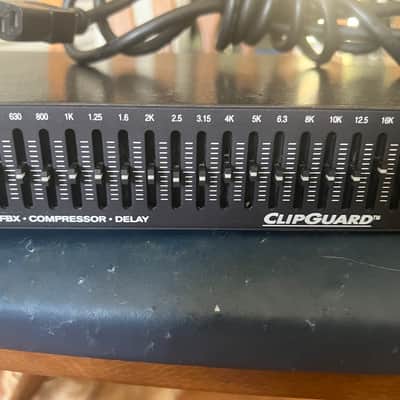 Sabine Graphi-Q GRQ-3101, 31 Band Equalizer, Delay, Compressor, and Feedback Suppressor w/ rack mount bolts/washers. image 3