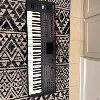 Roland FANTOM-06 61-Key Workstation Keyboard 2022 - Present - Black