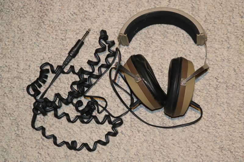 Vintage Realistic Pro Headphones image 1