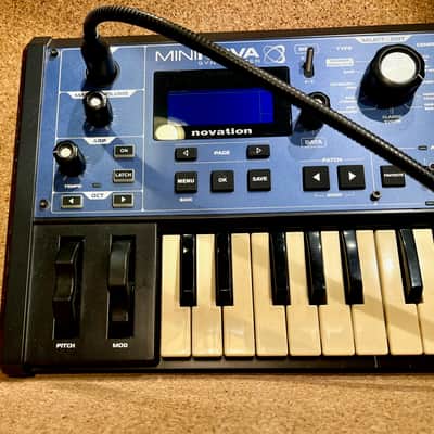 Novation MiniNova 37-Key 18-Voice Synthesizer – With Bag – Warranty image 3