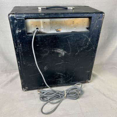 Ampeg B-100 G-100 2-Channel 20-Watt 1x10" Bass Guitar Combo 1977 image 6