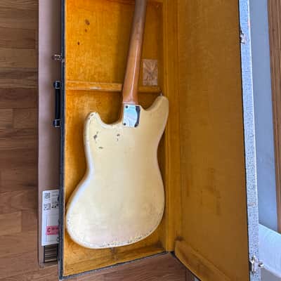 Fender Mustang Guitar with Rosewood Fretboard 1964 - 1969 - Olympic White image 2