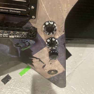 Washburn Dimebag G17 Alien skull 333 2004 - Alien skull image 4