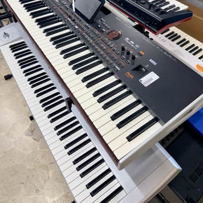 Korg PA4X