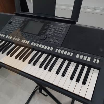 Yamaha PSR-S750 image 4
