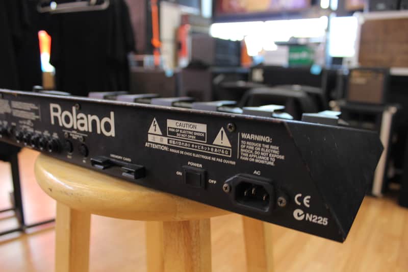 Roland VG-8 V-Guitar System w/Roland GK-2A Pickup - FREE shipping