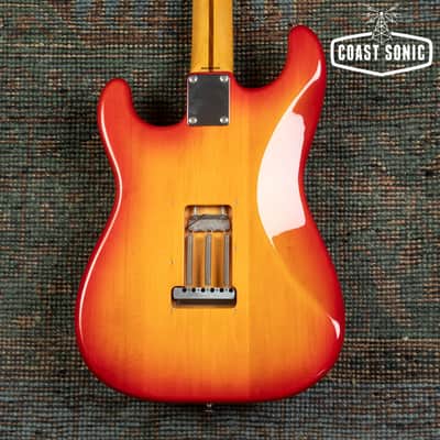 2012 Fender '57 Reissue Stratocaster ST57 Made in Japan - Cherry Sunburst image 3