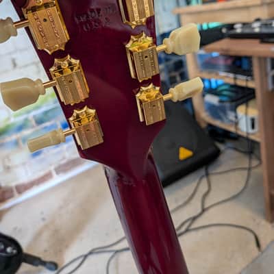 Gibson Les Paul Studio 2004 - Wine Red & Gold Hardware image 7